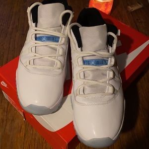 Jordan 11 Retro Low Legend Blue